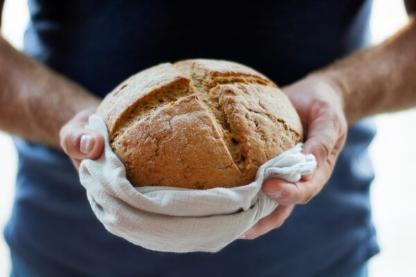 Pekař/ Pekařka plat až 40.000,-, služební byt